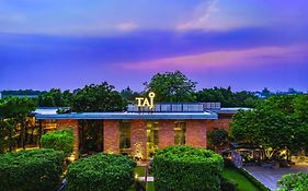 Taj Damdama Lake Resort & Spa, Gurugram